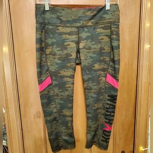 Ideology, Size Medium, Camo, Breast Cancer Awareness, Legging